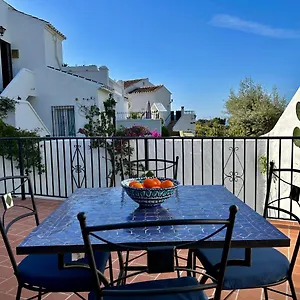  Сasa de vacaciones Casa Con Terraza Y Hermoso Jardín Comunal España